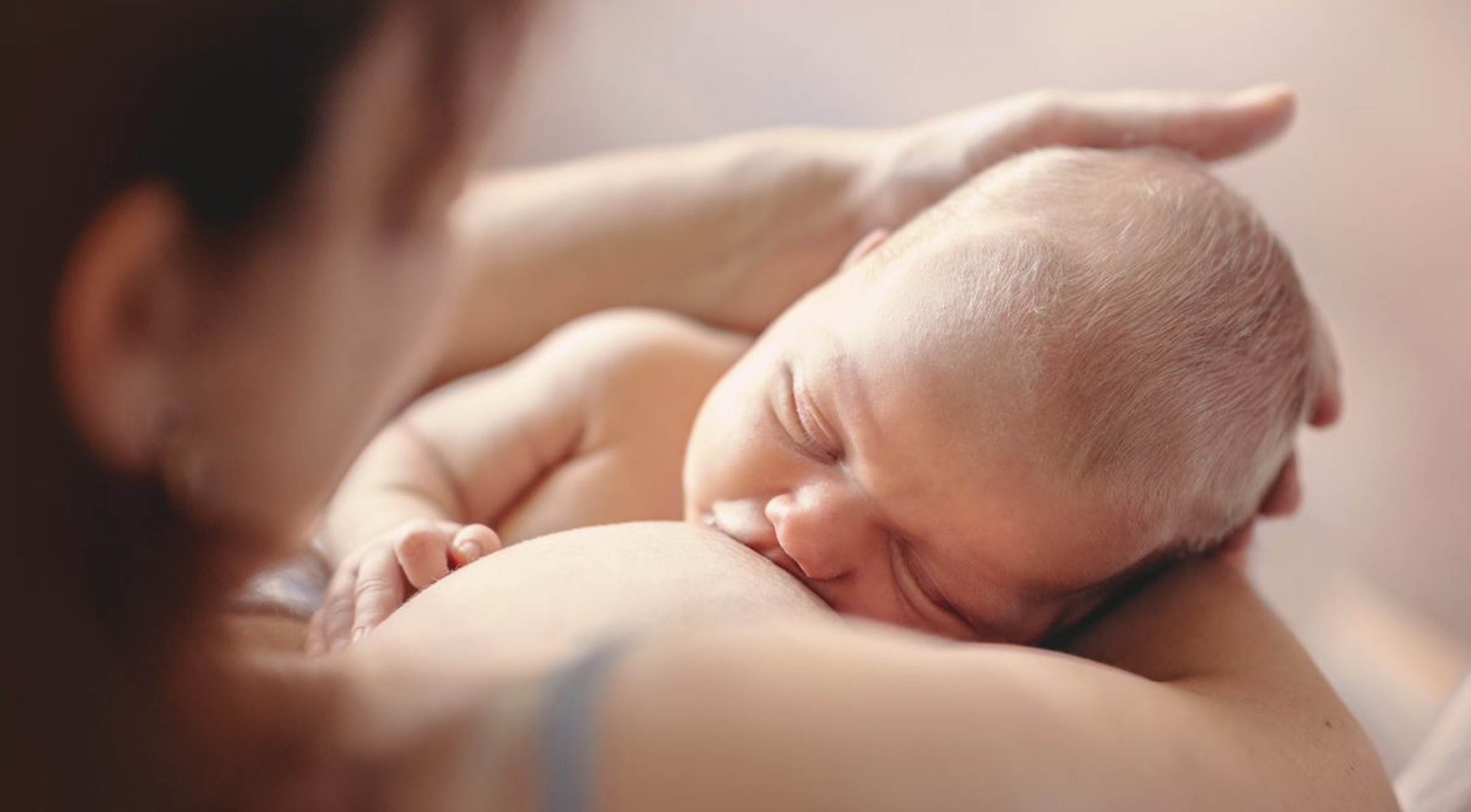 How To Stop Breastfeeding While Keeping Yourself & Baby Happy - Motherly