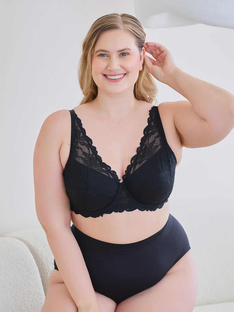 The Willow - Lace Plunge Underwire Bra - Black,40A