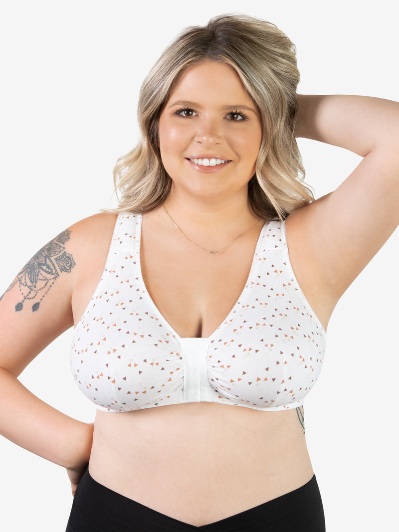 LEADING LADY Marlene Front-Closure Wireless Leisure Bra - Comfortable Plus  Size Bras for Women (BlackBerry Wine), White, 38B/D : : Clothing,  Shoes & Accessories